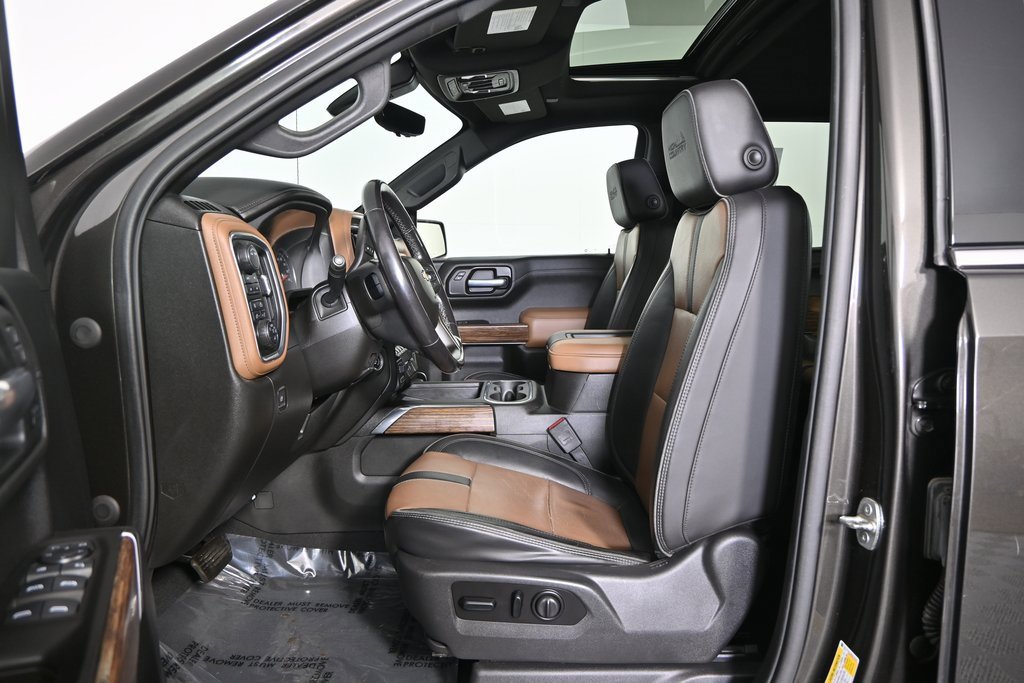 Used 2021 Chevrolet Silverado 1500 High Country w/ Technology Package image 25