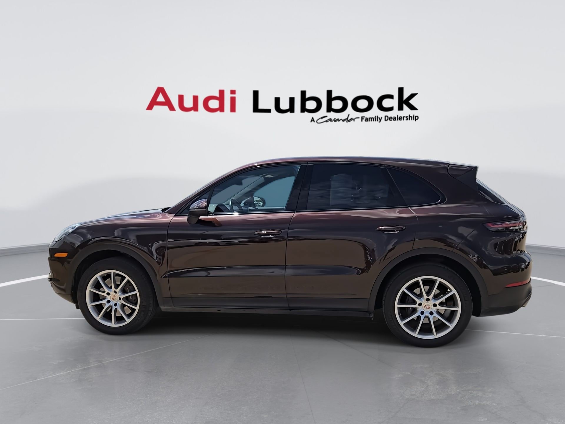 Used 2021 Porsche Cayenne AWD/4WD image 6
