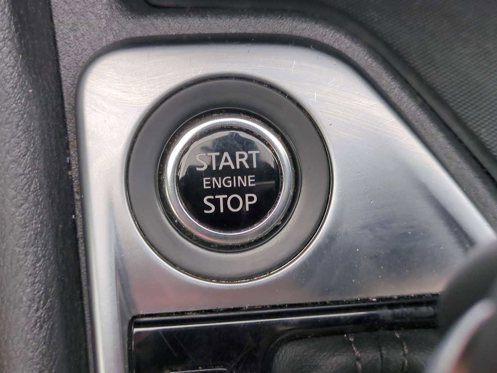 Used 2024 Nissan Sentra SV FWD image 16