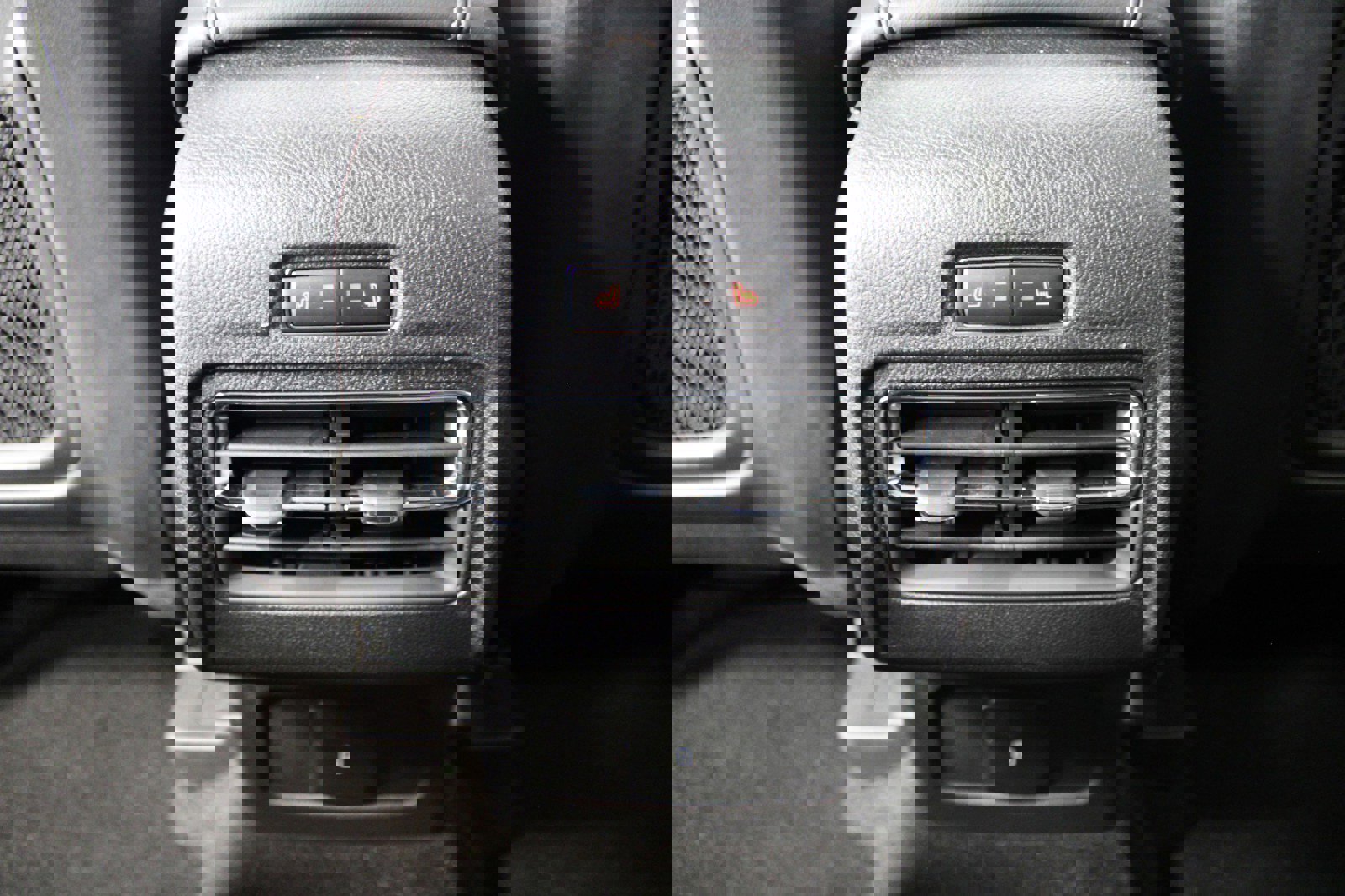 Used 2022 Lincoln Corsair AWD w/ Equipment Group 101A image 39