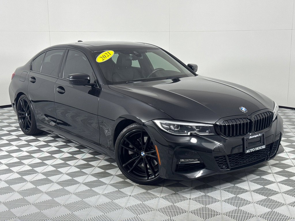 Used 2021 BMW 330i Sedan w/ M Sport Package image 2