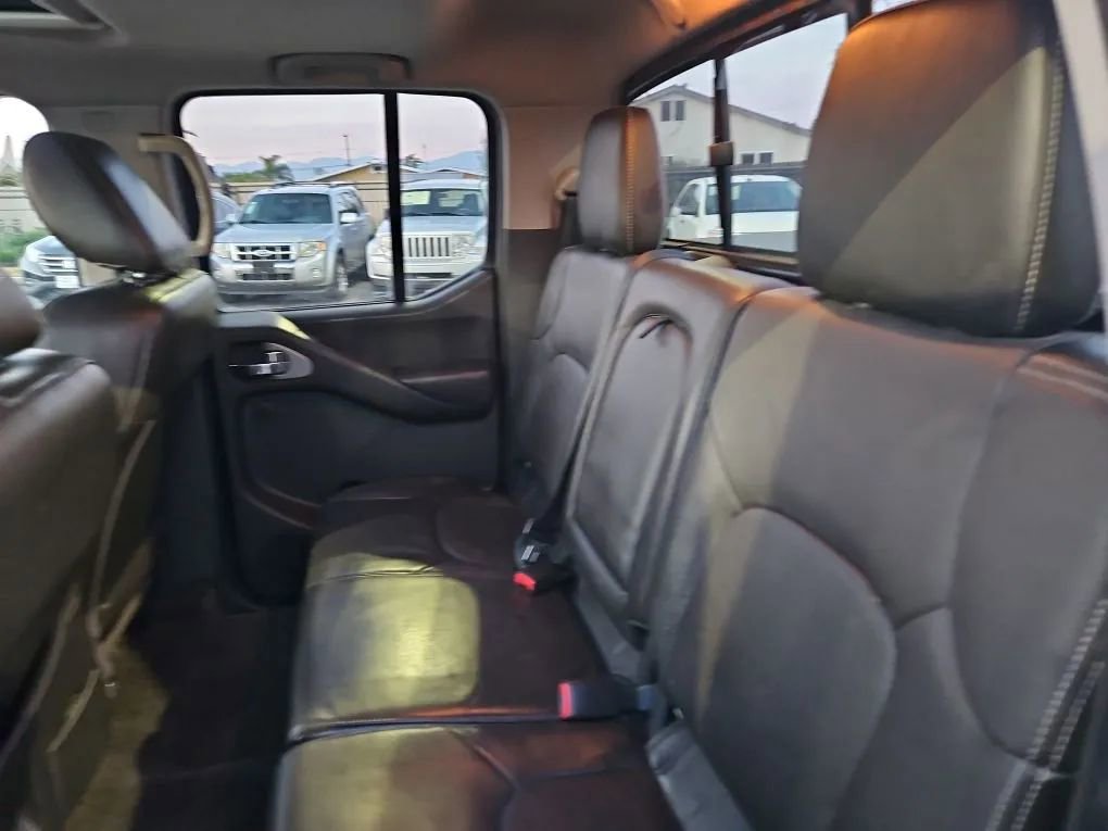 Used 2014 Nissan Frontier PRO-4X w/ Pro-4x Luxury Package AWD/4WD image 29