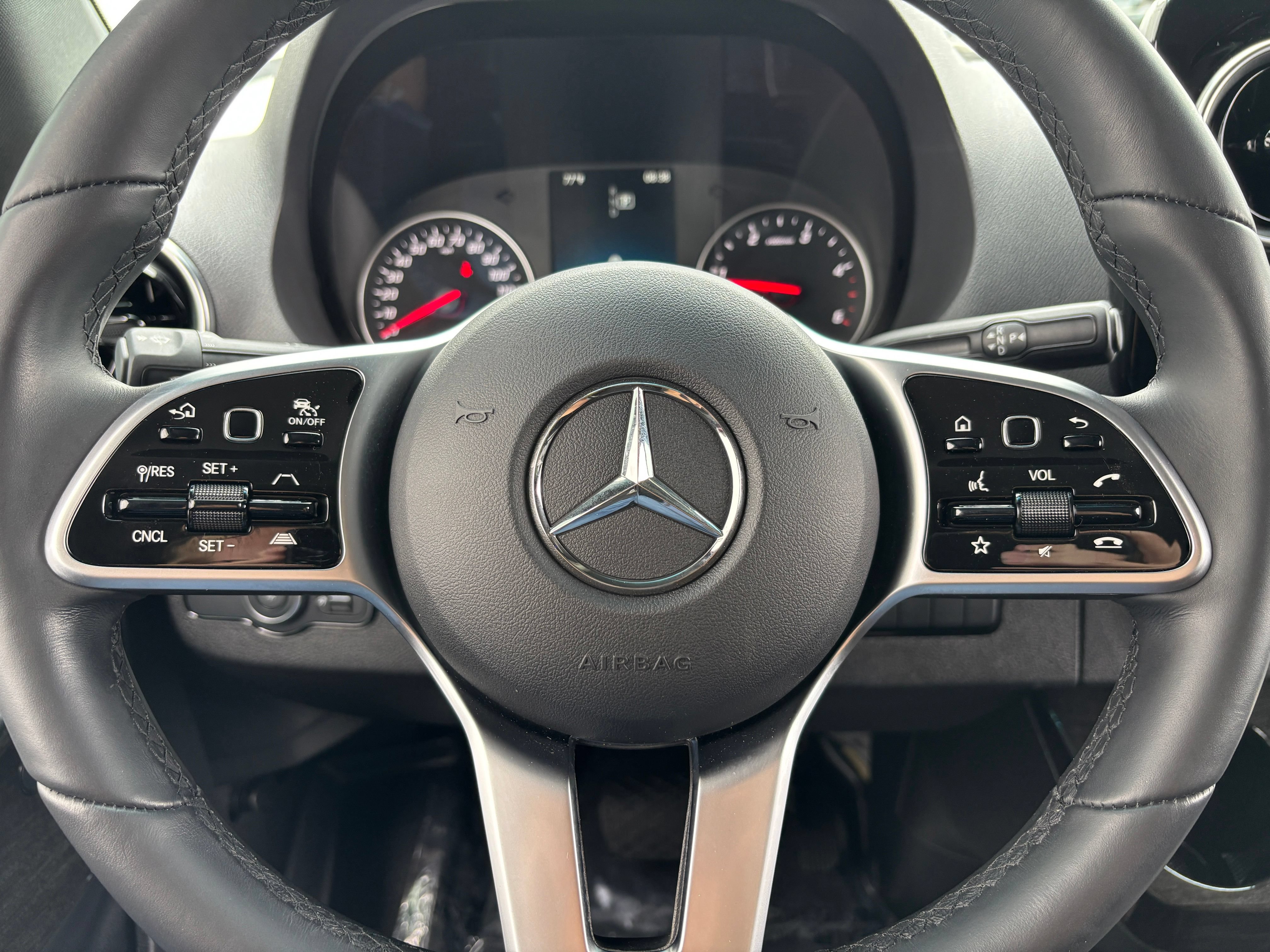 Used 2024 Mercedes-Benz Sprinter 2500 image 29