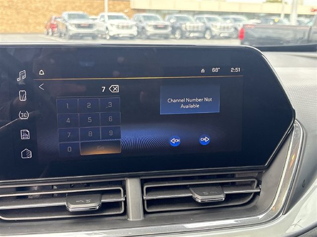 Used 2026 Chevrolet Trax LT w/ Sunroof Package FWD image 13