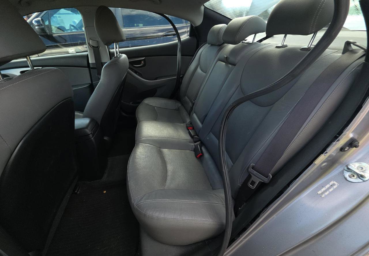 Used 2013 Hyundai Elantra Limited image 15