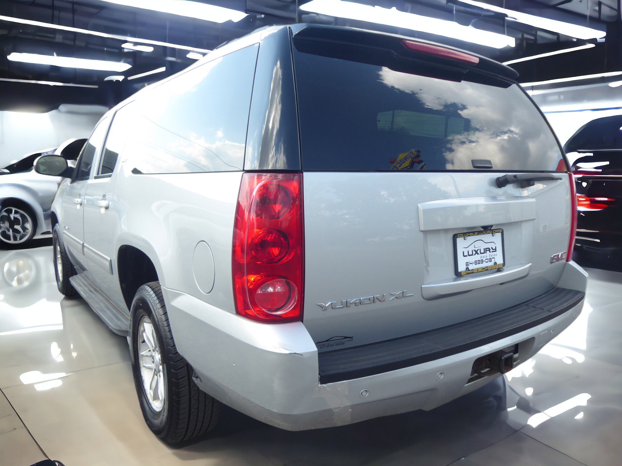 Used 2013 GMC Yukon XL SLT image 8