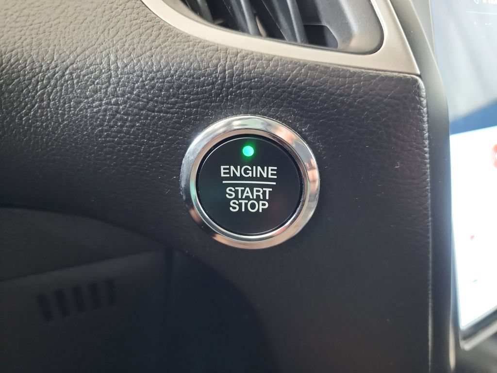 Used 2024 Ford Edge SEL AWD/4WD image 24