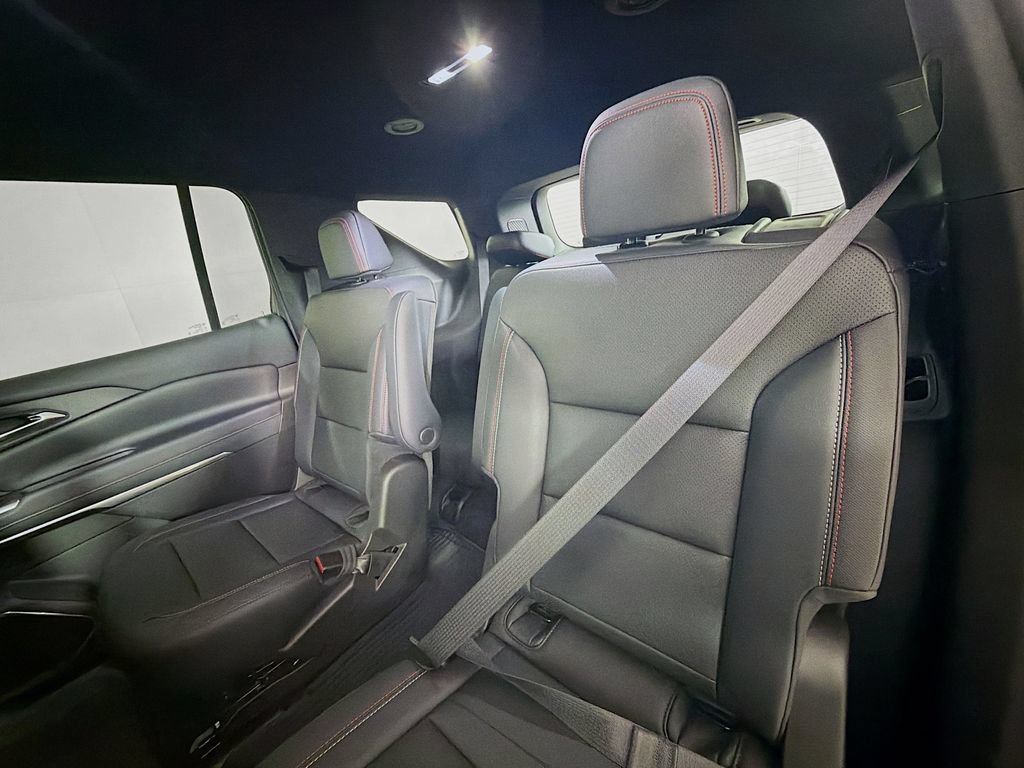 New 2026 Chevrolet Traverse Z71 w/ Enhanced Driving Package AWD/4WD image 18