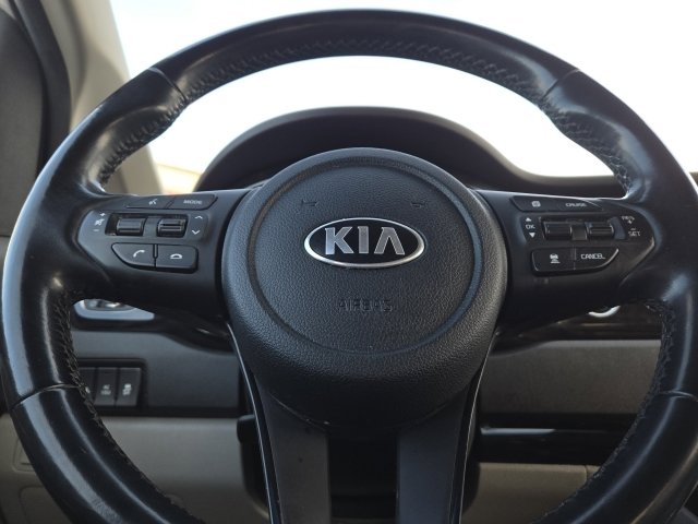 Used 2021 Kia Sedona EX w/ EX Premium Package image 18