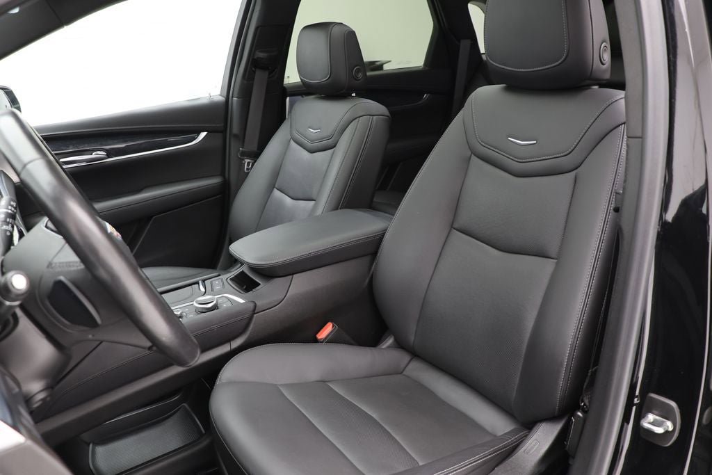 Used 2022 Cadillac XT5 Premium Luxury AWD/4WD image 15