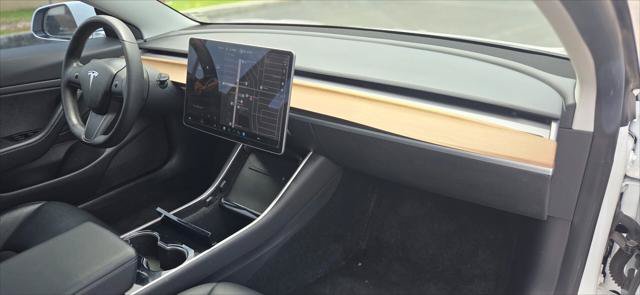 Used 2019 Tesla Model 3 Long Range RWD image 22