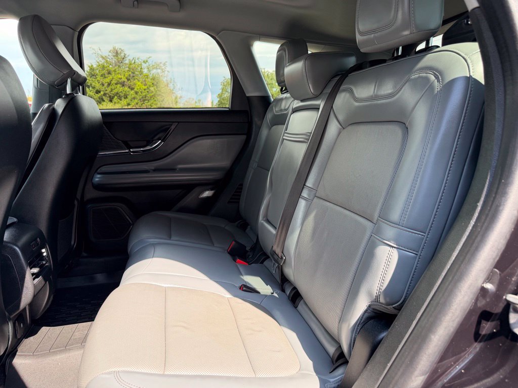 Used 2022 Lincoln Corsair AWD w/ Premium Package image 32