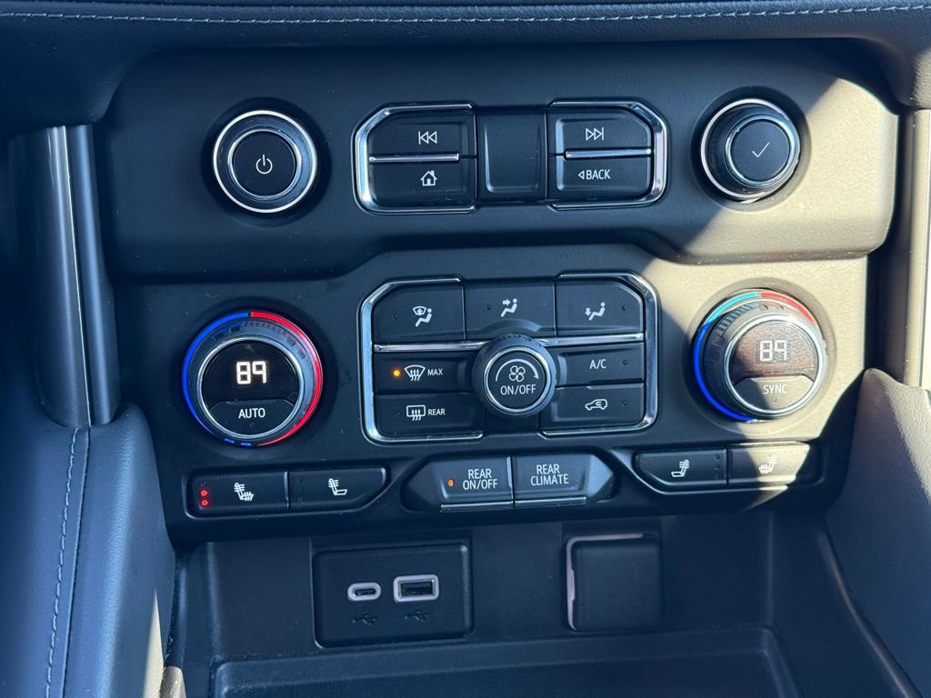 Used 2024 Chevrolet Tahoe LT image 19