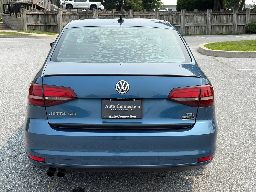 Used 2017 Volkswagen Jetta SEL FWD image 7