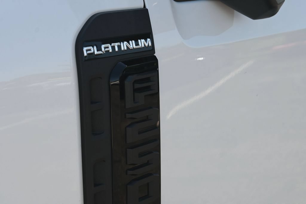Used 2026 Ford F250 Platinum AWD/4WD image 15
