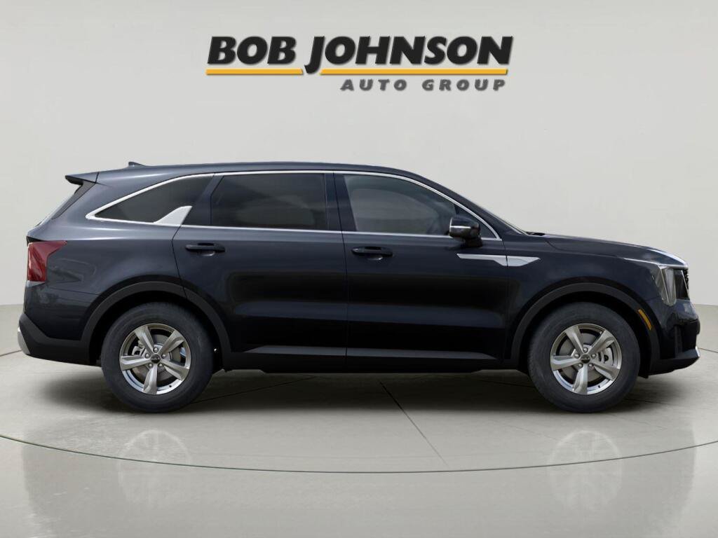 New 2026 Kia Sorento LX FWD image 2