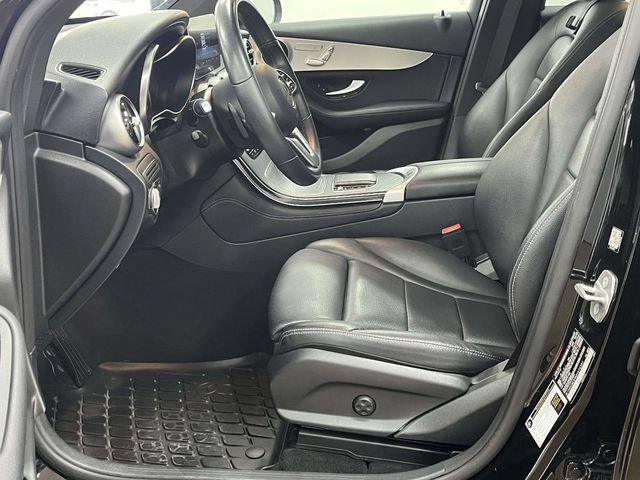 Used 2021 Mercedes-Benz GLC 300 4MATIC image 16