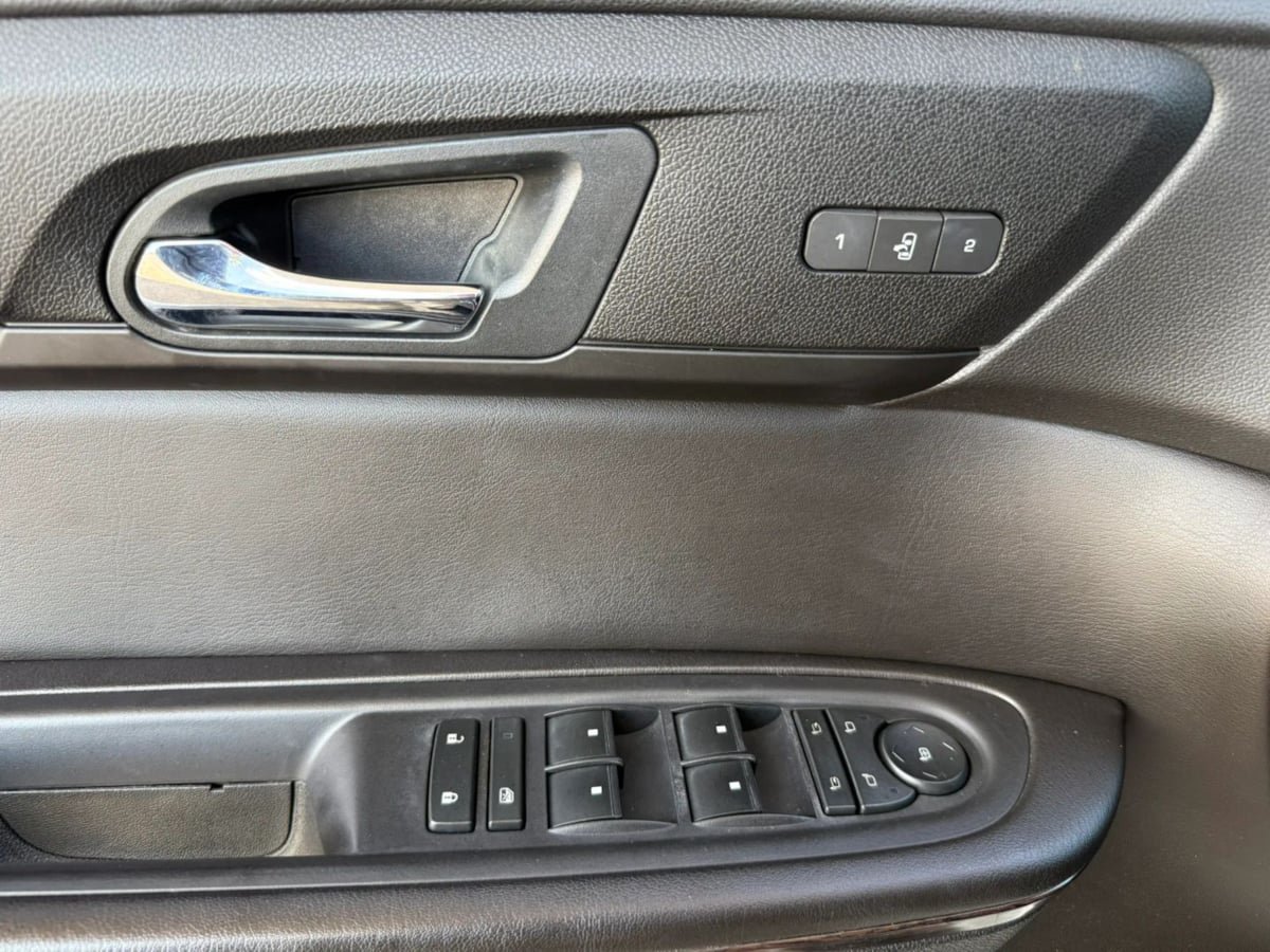 Used 2016 Chevrolet Traverse LTZ w/ LPO, 'HIT The Road' Package FWD image 37