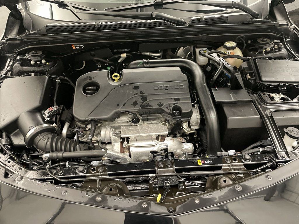 Used 2022 Chevrolet Malibu LT image 22