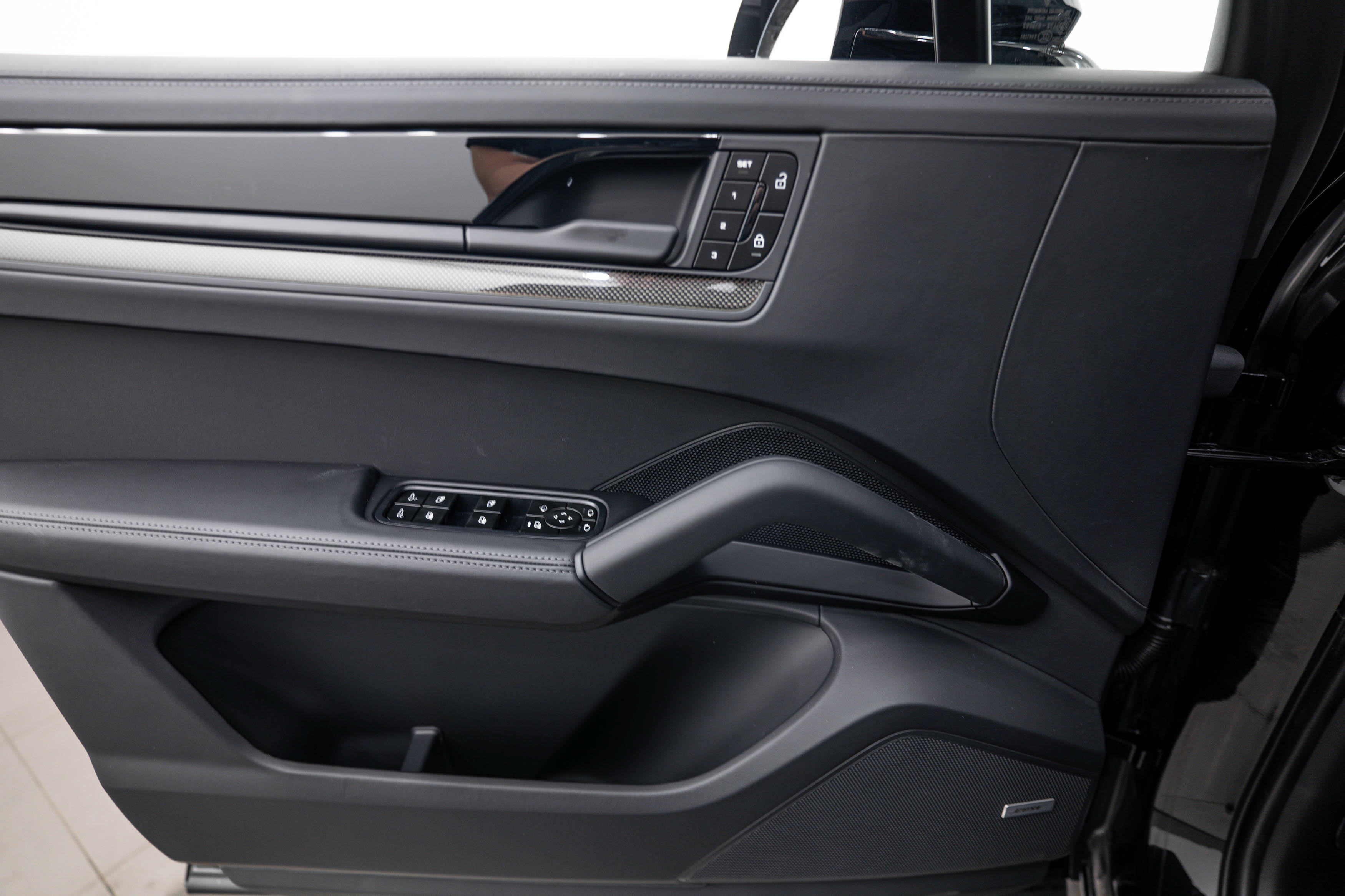 New 2026 Porsche Cayenne GTS AWD/4WD image 17