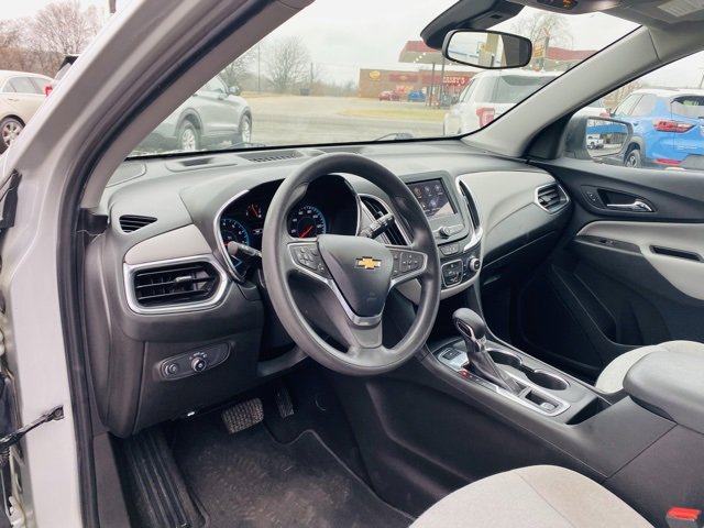 Used 2022 Chevrolet Equinox LS image 29