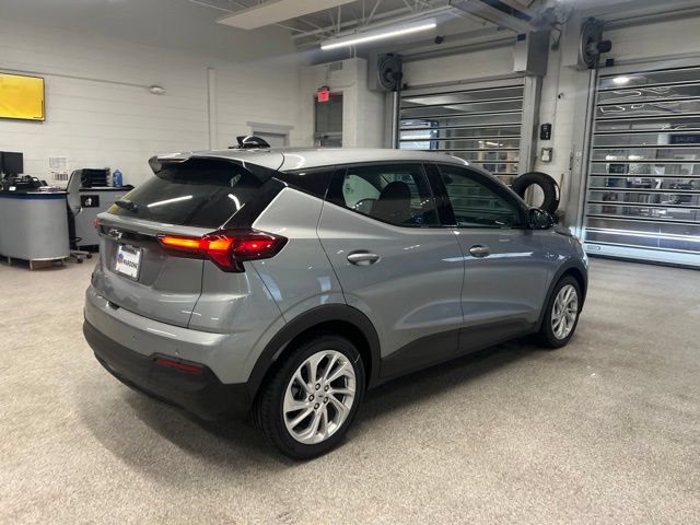 New 2027 Chevrolet Bolt LT w/ Comfort Package FWD image 5