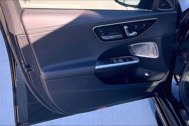 Used 2024 Mercedes-Benz C 300 Sedan image 28