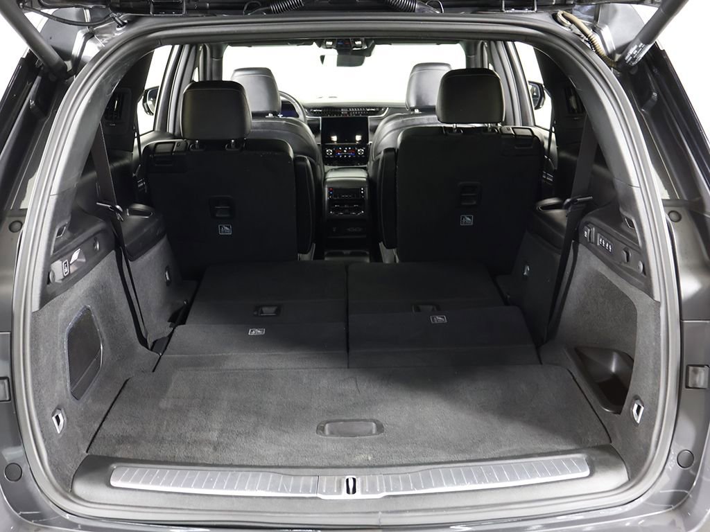 Used 2023 Jeep Grand Cherokee L Overland AWD/4WD image 24