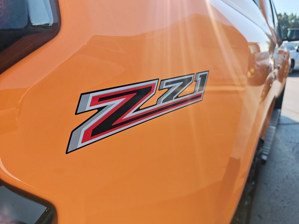 Used 2025 Chevrolet Colorado Z71 w/ Midnight Edition AWD/4WD image 27