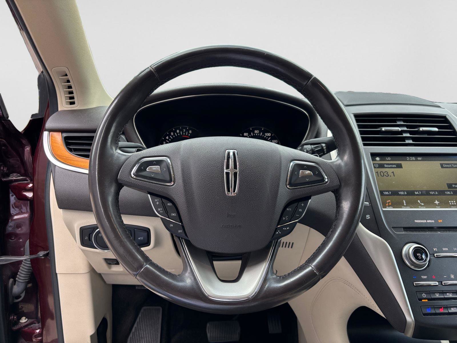 Used 2016 Lincoln MKC Reserve w/ Lincoln MKC Climate Package AWD/4WD image 11