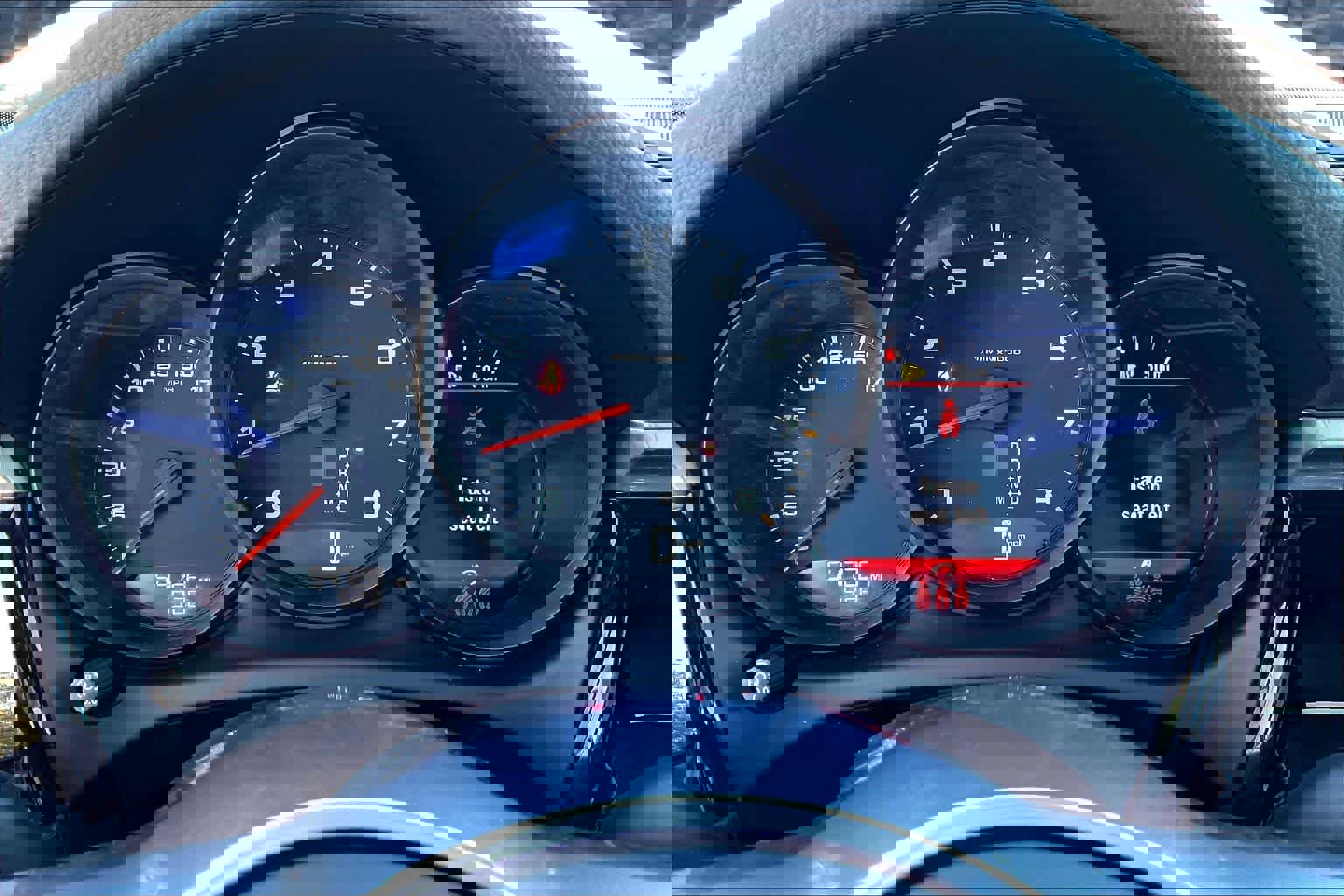 Used 2021 Porsche Macan image 47