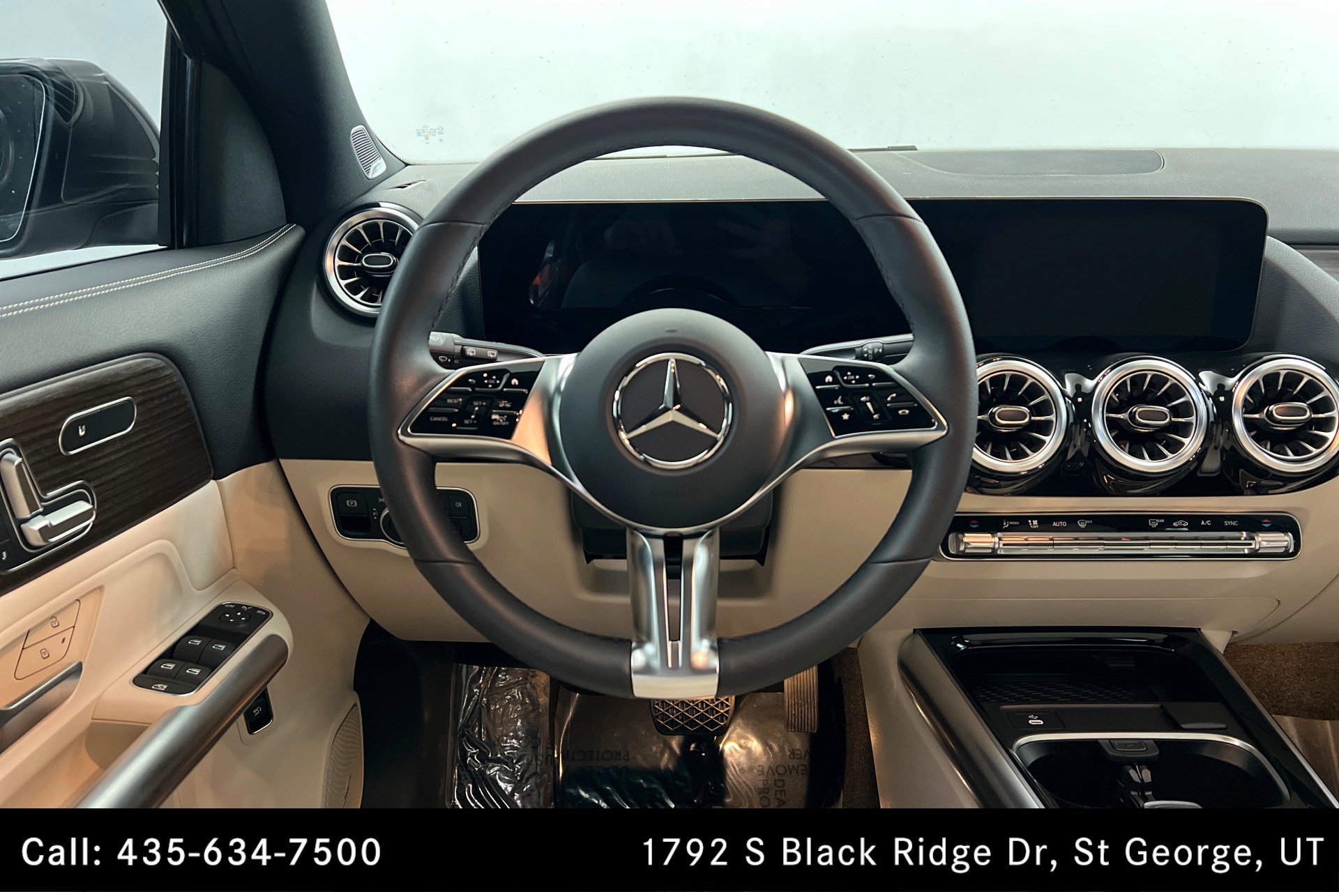 Certified 2025 Mercedes-Benz GLA 250 GLA 250 image 12