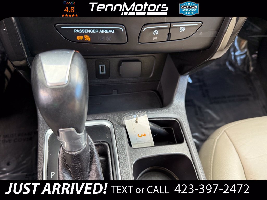 Used 2017 Ford Escape Titanium AWD/4WD image 24