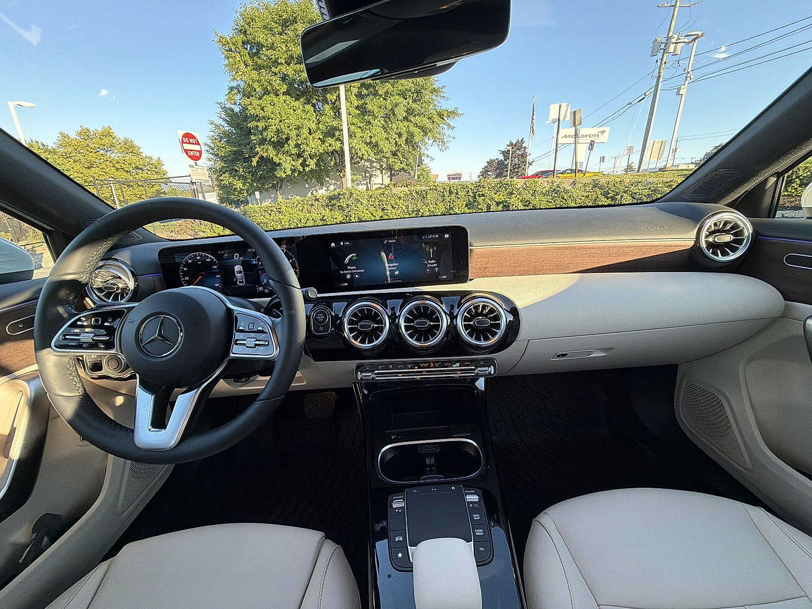 Used 2022 Mercedes-Benz A 220 4MATIC image 18