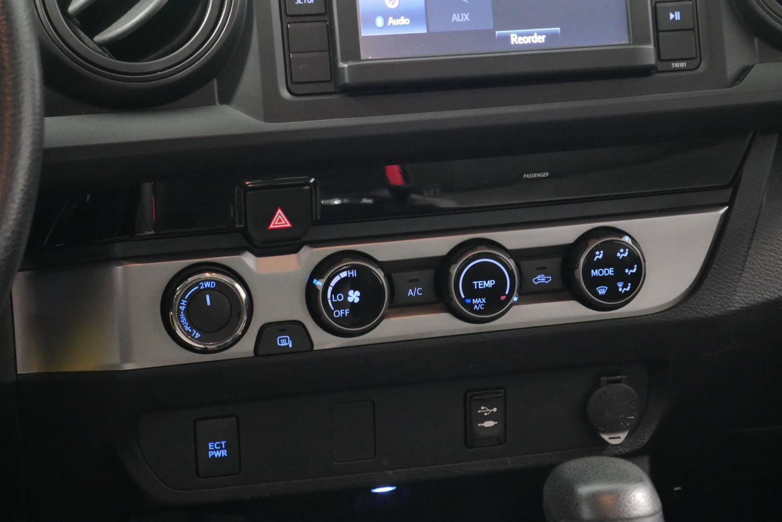 Used 2017 Toyota Tacoma SR image 23