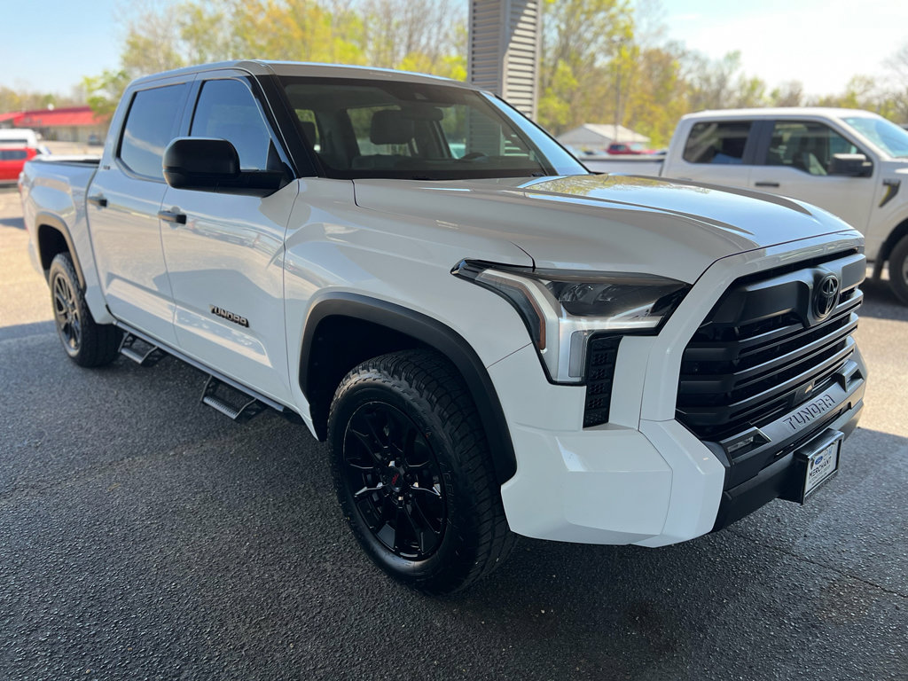 Used 2023 Toyota Tundra SR5 AWD/4WD image 5