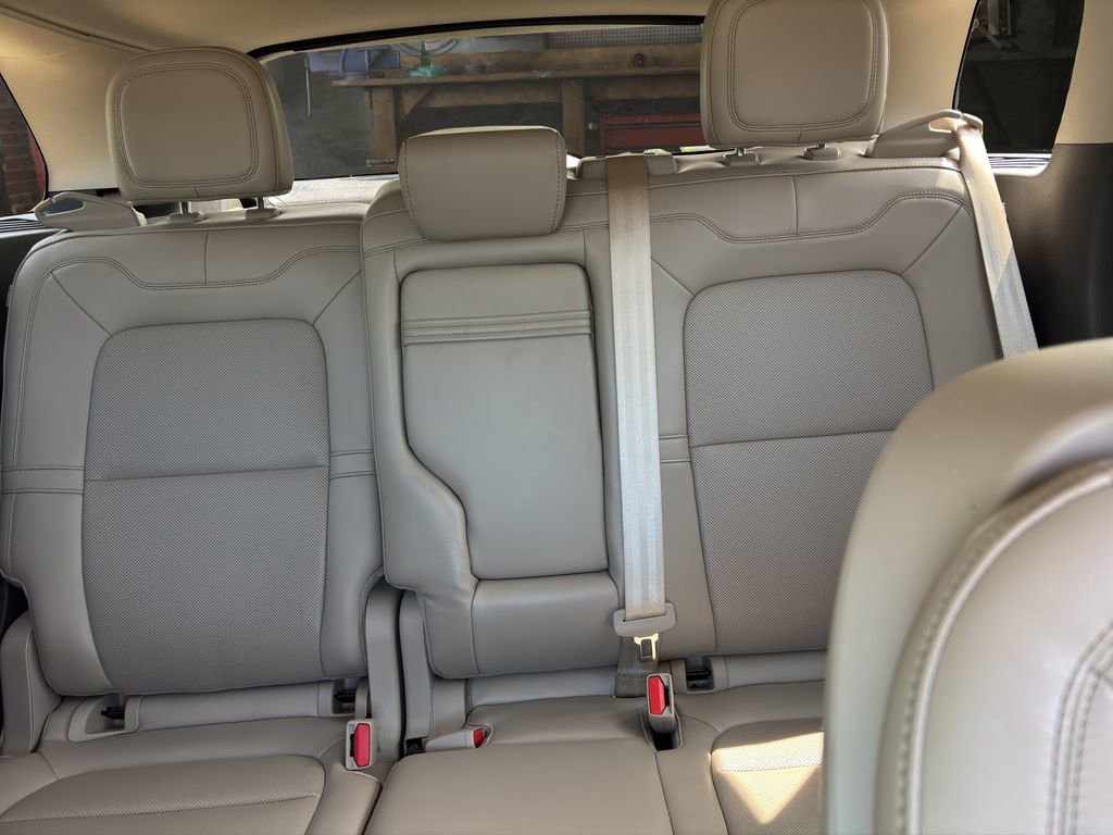 Used 2020 Lincoln Corsair FWD w/ Premium Package image 13