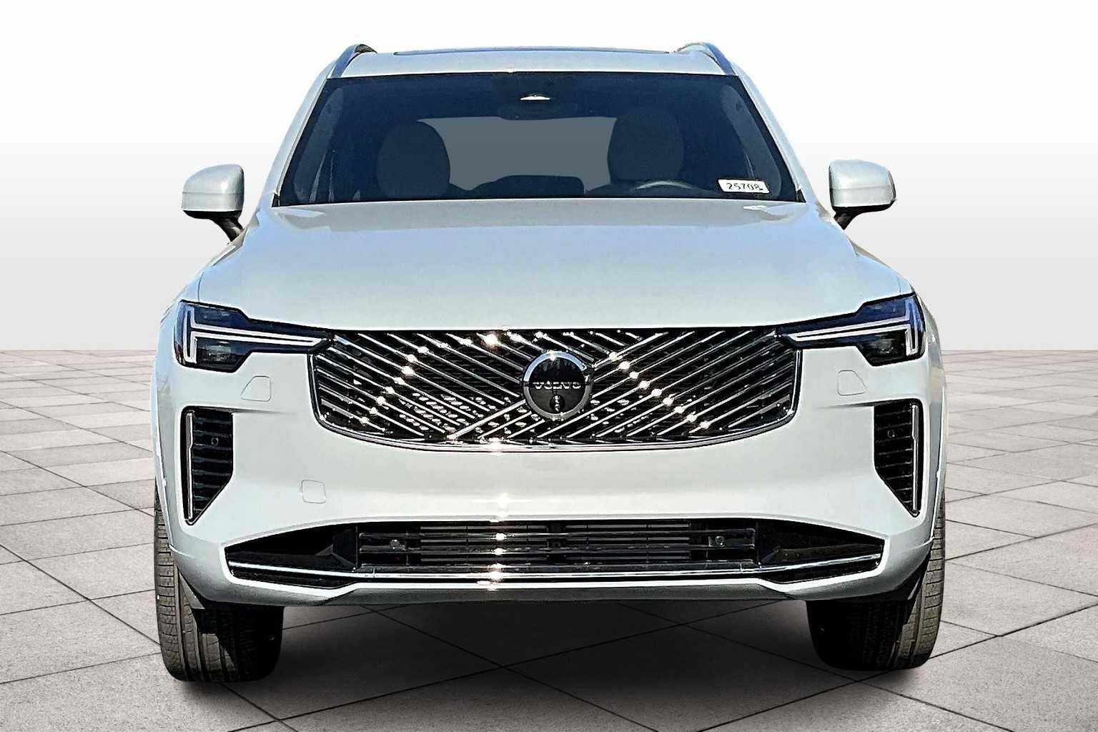 New 2026 Volvo XC90 T8 Plus image 5