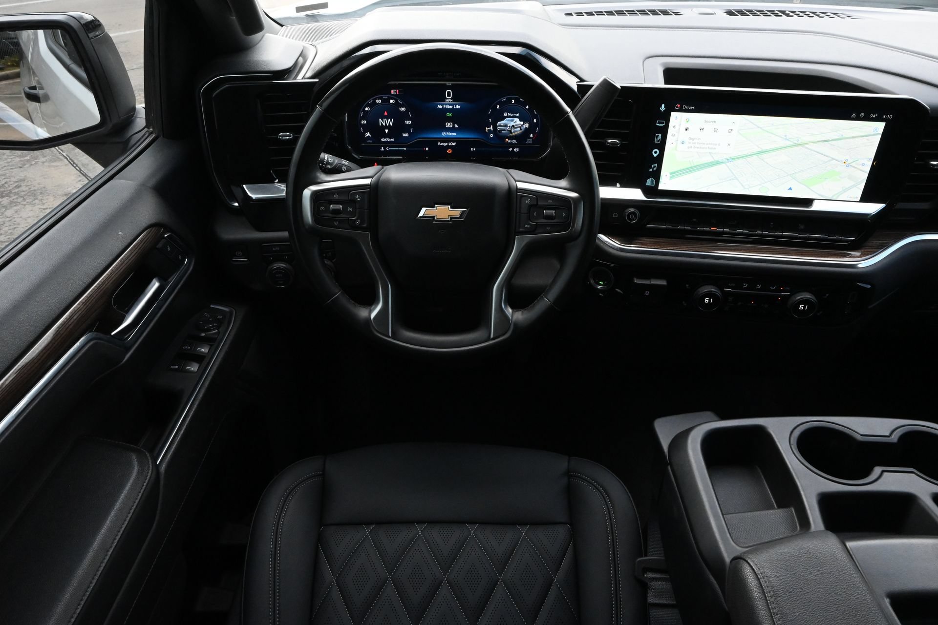 Used 2025 Chevrolet Silverado 1500 LT AWD/4WD image 10