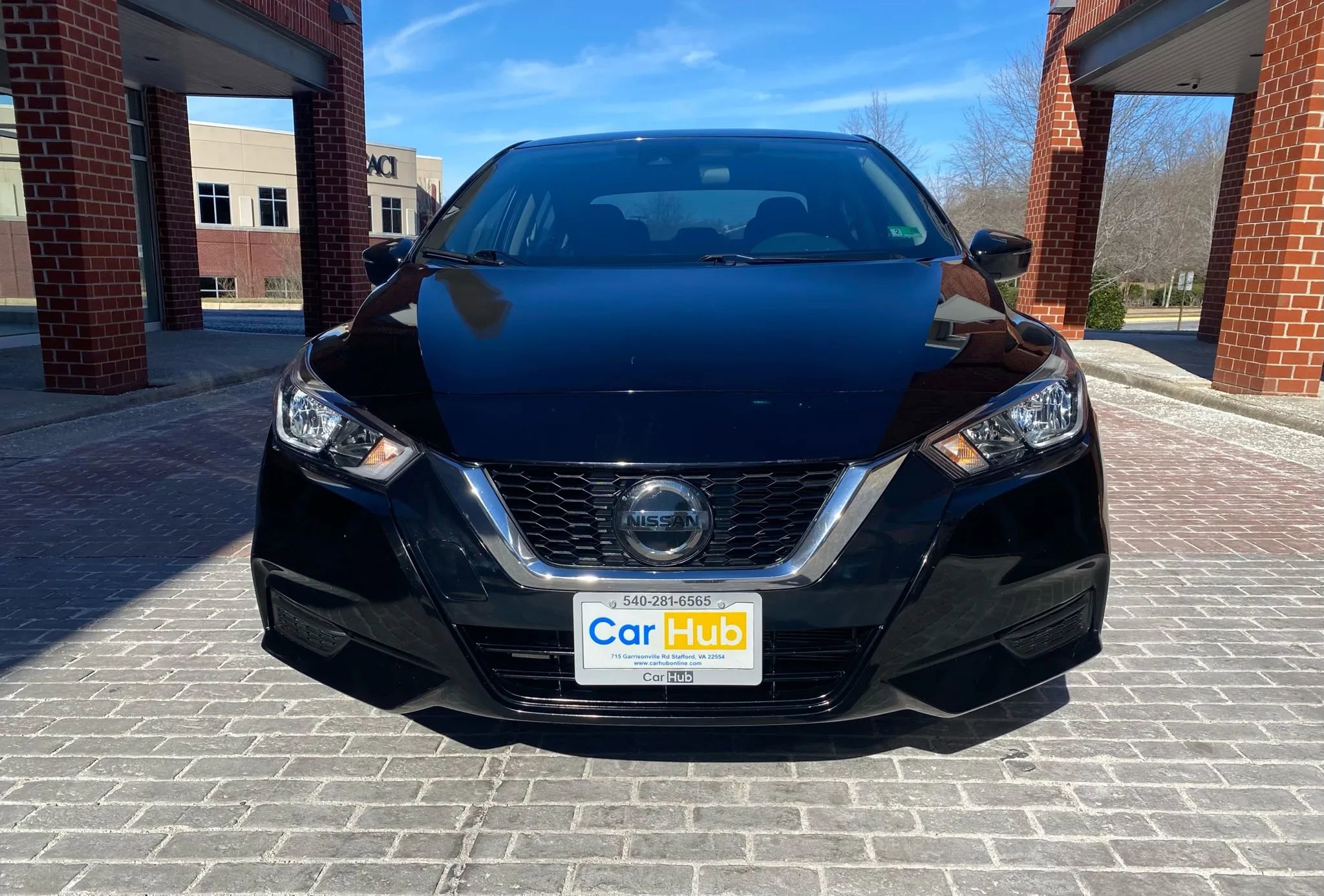 Used 2021 Nissan Versa SV FWD image 2