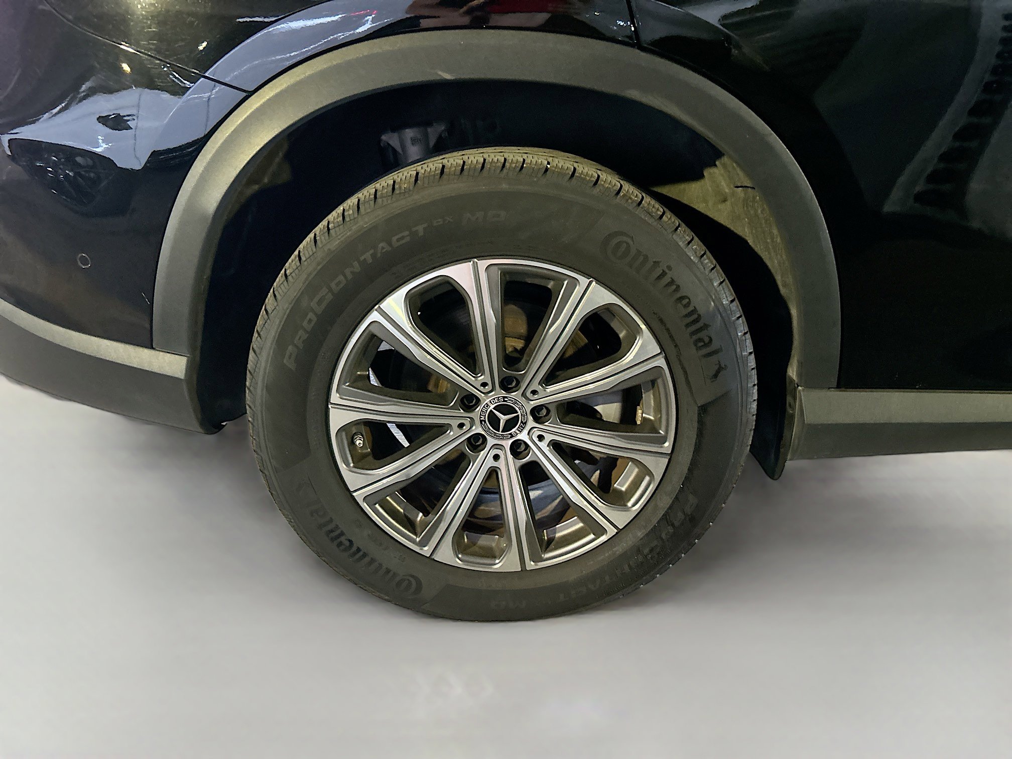 Used 2024 Mercedes-Benz GLC 300 4MATIC image 31