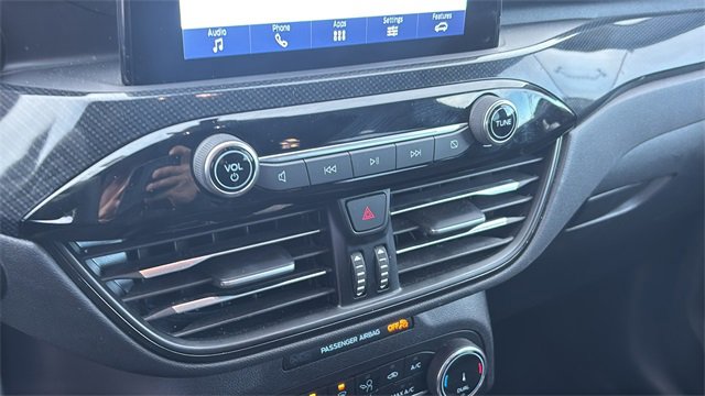 Used 2024 Ford Escape ST-Line image 18