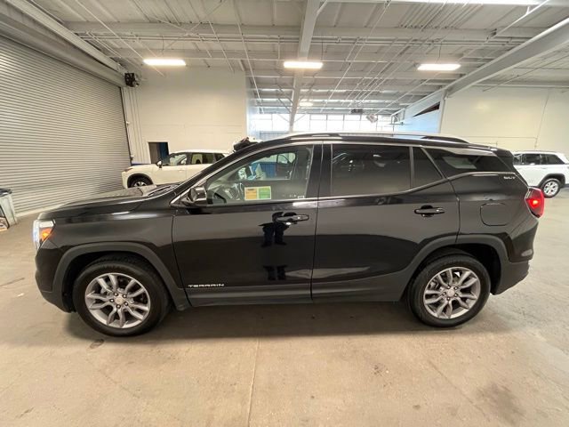 Used 2024 GMC Terrain SLT image 6