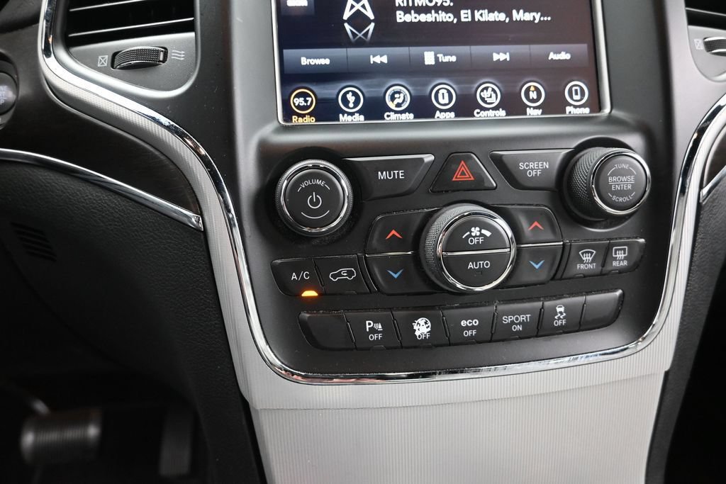 Used 2018 Jeep Grand Cherokee Limited RWD image 15