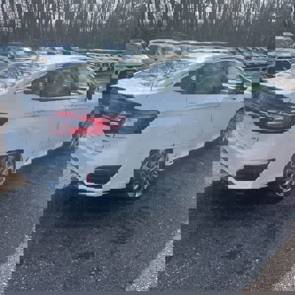 Used 2021 Honda Clarity Plug-In Hybrid image 5