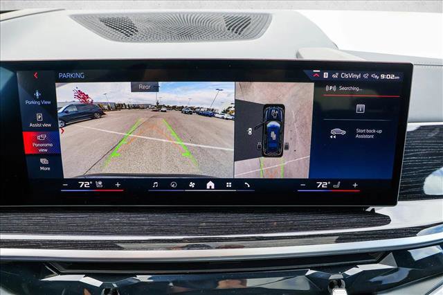 Used 2025 BMW X7 M60i AWD/4WD image 18