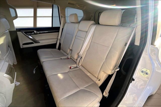 Used 2021 Lexus GX 460 Premium w/ Premium Package image 26