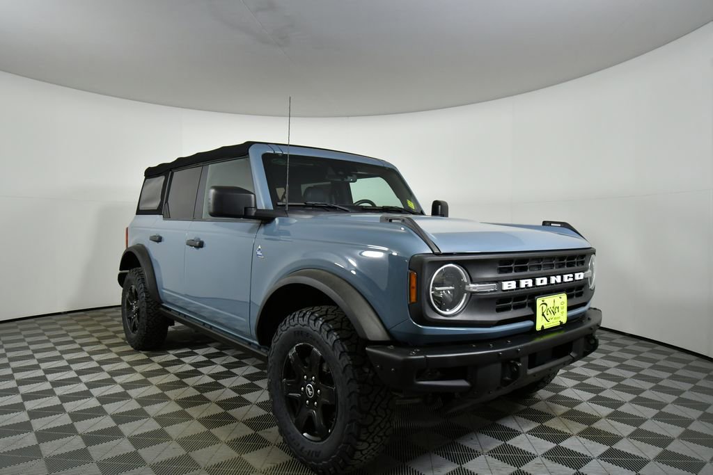 Used 2022 Ford Bronco Black Diamond image 8