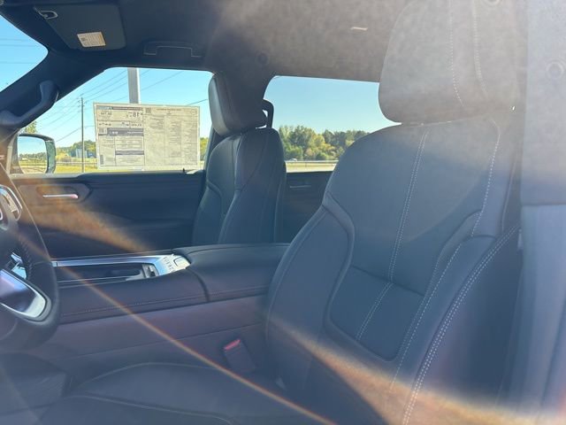 New 2026 Nissan Armada SL image 9