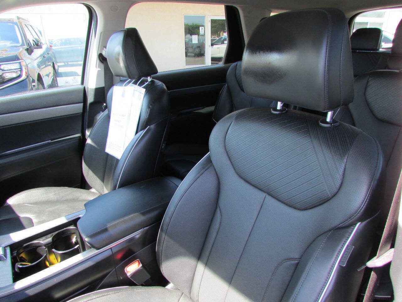 Used 2024 Hyundai Palisade SEL FWD image 15